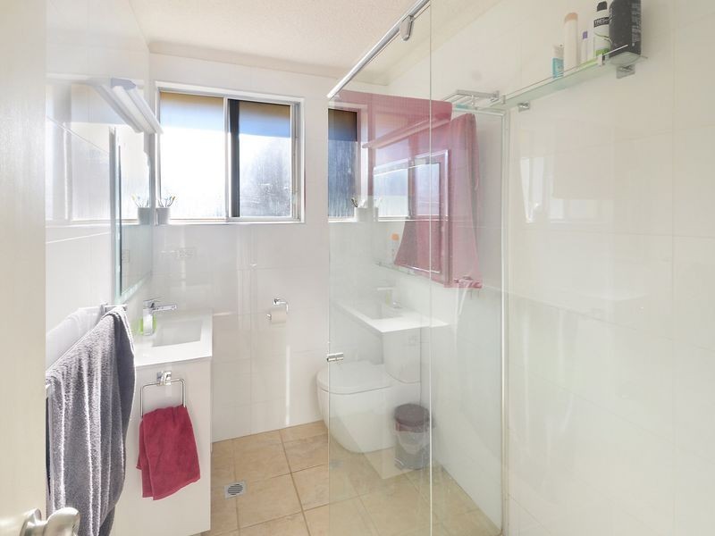 31/105 Burns Bay Rd, Lane Cove NSW 2066