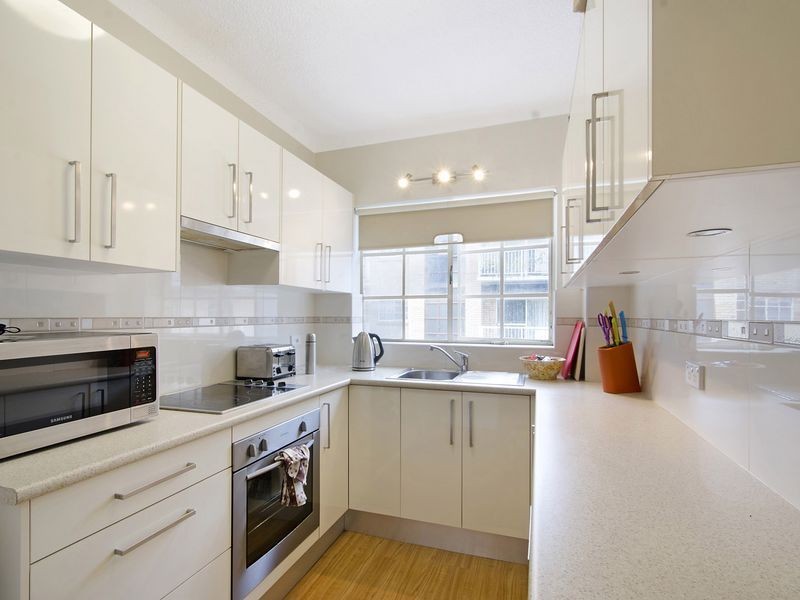 18/127 Burns Bay Rd, Lane Cove NSW 2066