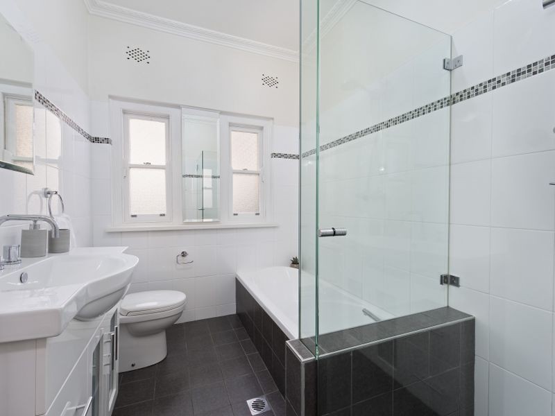 33 Epping Road, Lane Cove NSW 2066