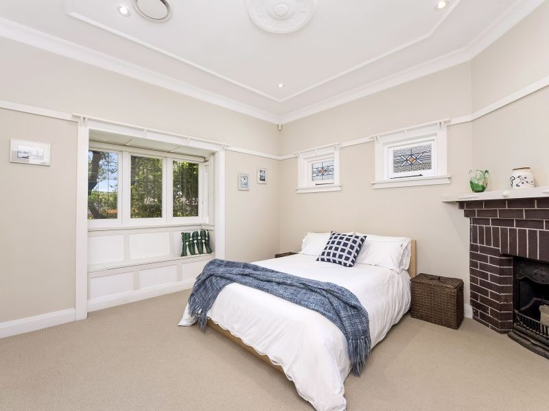 76 Centennial Avenue, Lane Cove NSW 2066