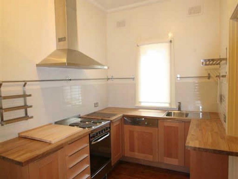 6 Kingslangley Road, Greenwich NSW 2065