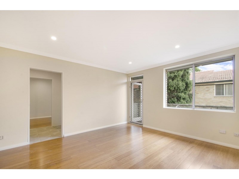 9/96 Burns Bay Rd, Lane Cove NSW 2066
