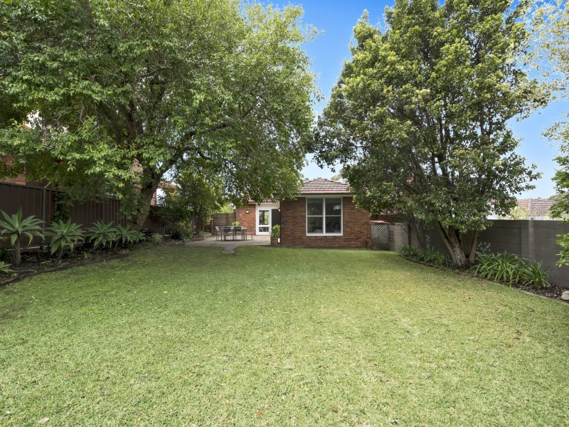 8 Hinkler Cr, Lane Cove NSW 2066