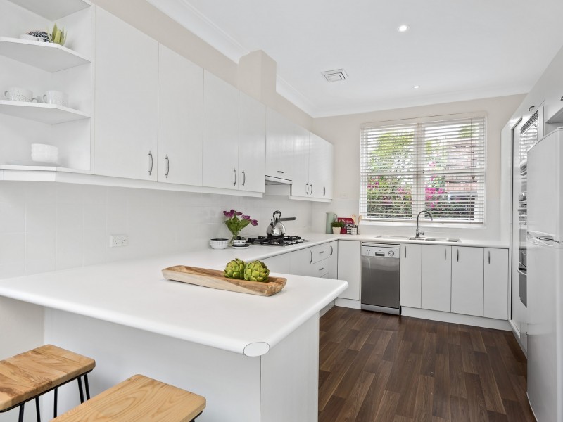 8 Hinkler Cr, Lane Cove NSW 2066