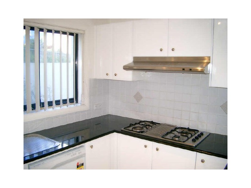 4/2 Taylors Drive, Lane Cove NSW 2066