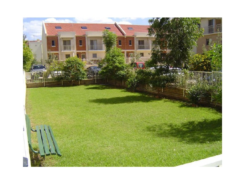 4/2 Taylors Drive, Lane Cove NSW 2066