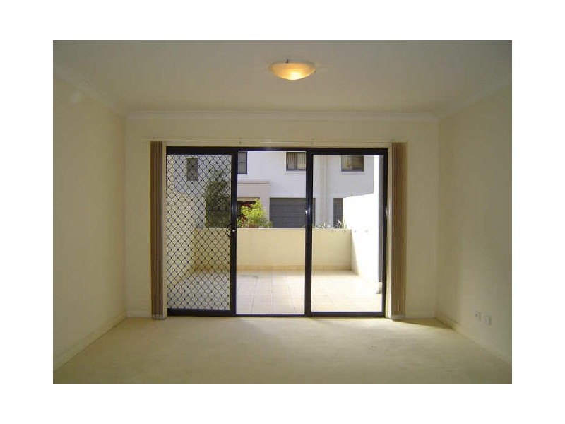 4/2 Taylors Drive, Lane Cove NSW 2066