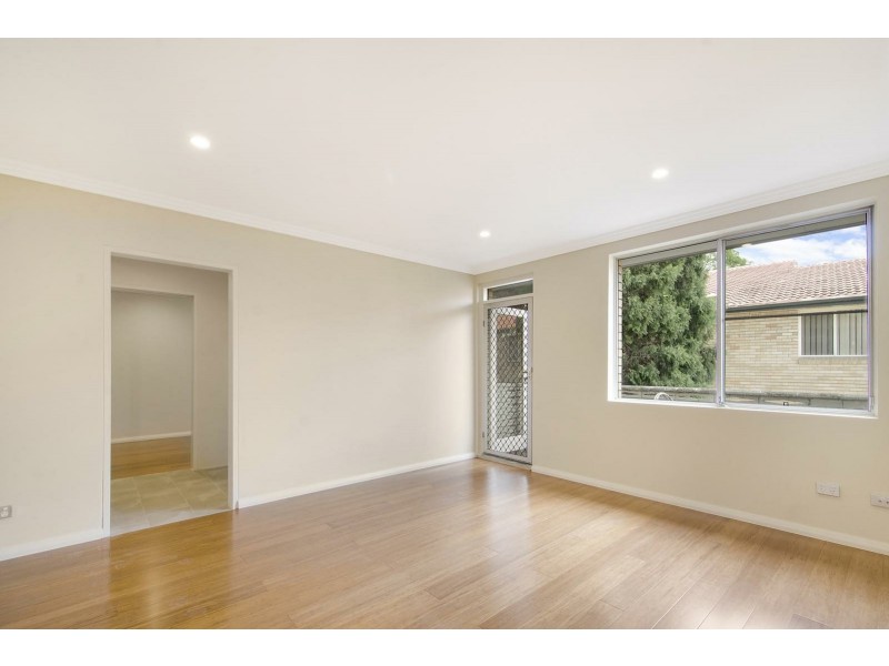 10/96 Burns Bay Road, Lane Cove NSW 2066