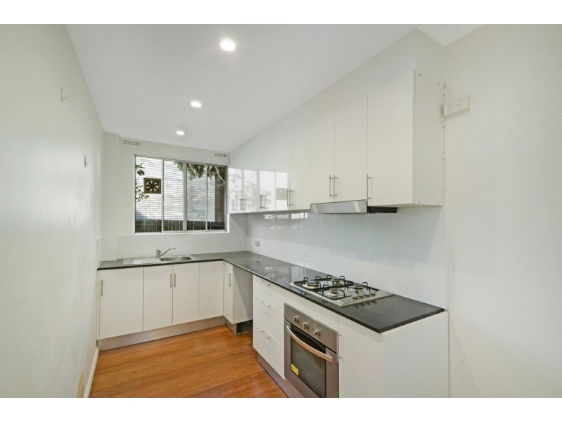 2/96 Burns Bay Road, Lane Cove NSW 2066