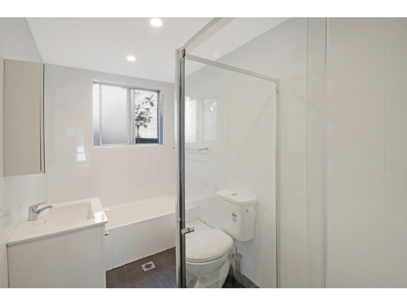 2/96 Burns Bay Road, Lane Cove NSW 2066