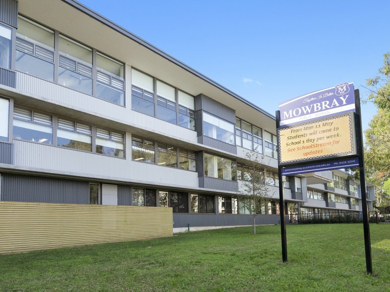 18 Hart Street, Lane Cove North NSW 2066