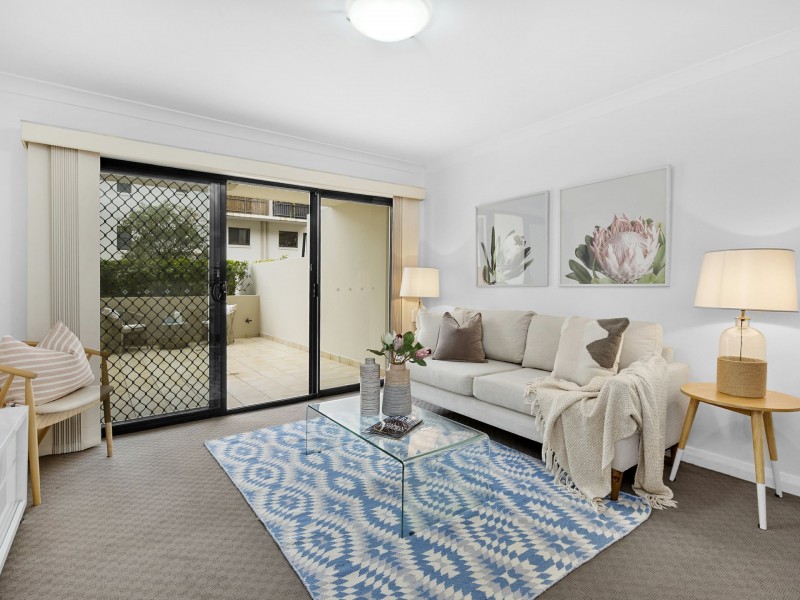 3/4 Taylors Drive, Lane Cove NSW 2066