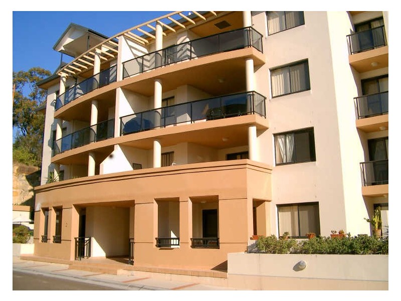 2/2 Taylors Dr, Lane Cove NSW 2066