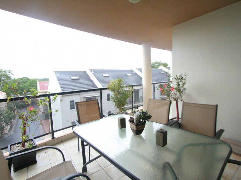 13/4 Taylors Drive, Lane Cove NSW 2066