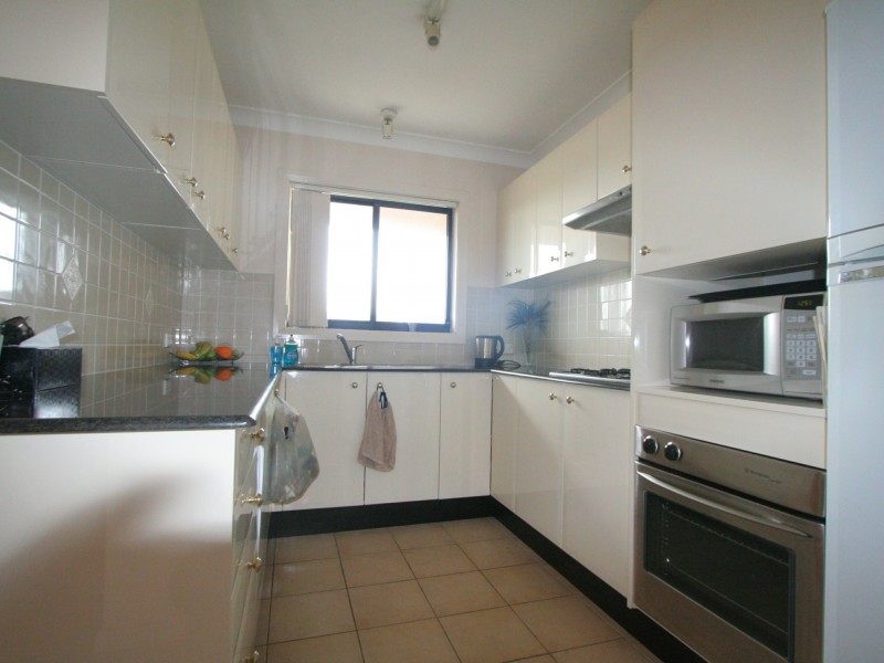 13/4 Taylors Drive, Lane Cove NSW 2066