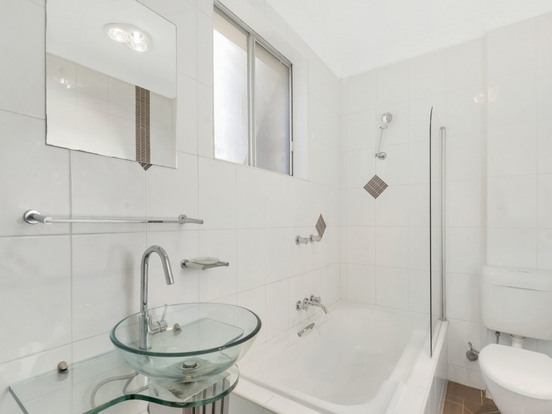 23/105 Burns Bay Road, Lane Cove NSW 2066