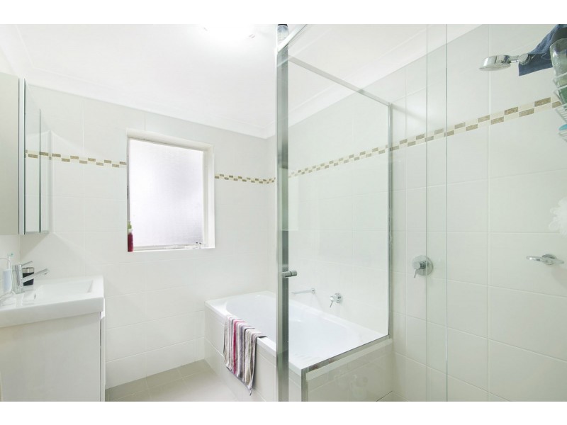 18/127 Burns Bay Road, Lane Cove NSW 2066