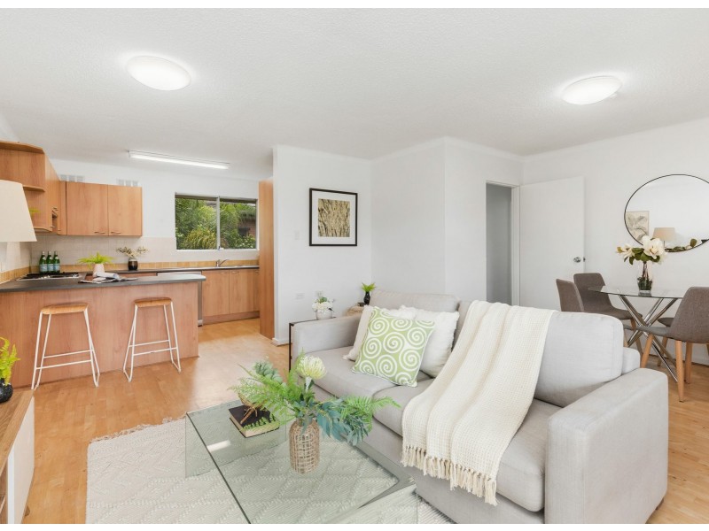 18/143 Burns Bay Road, Lane Cove NSW 2066