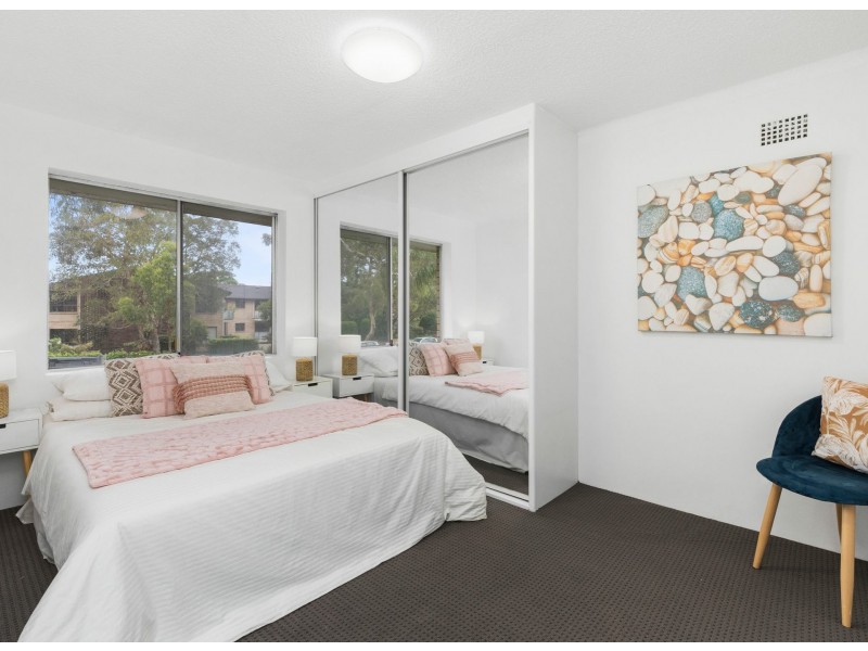 18/143 Burns Bay Road, Lane Cove NSW 2066