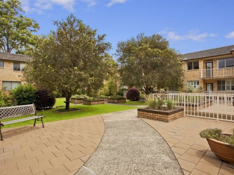 18/105 Burns Bay Road, Lane Cove NSW 2066