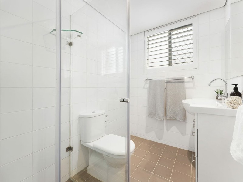 1/2 Huxtable Ave, Lane Cove NSW 2066