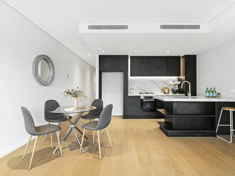 713/2 Waterview Drive, Lane Cove NSW 2066