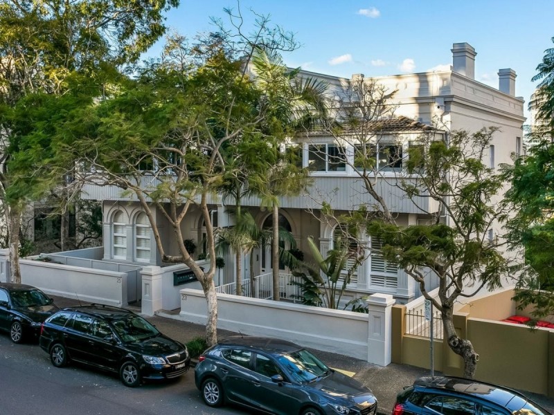 8/23 East Crescent Street, Mcmahons Point NSW 2060