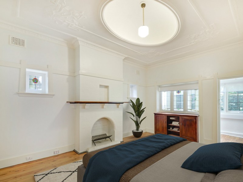 6 Kingslangley Road, Greenwich NSW 2065