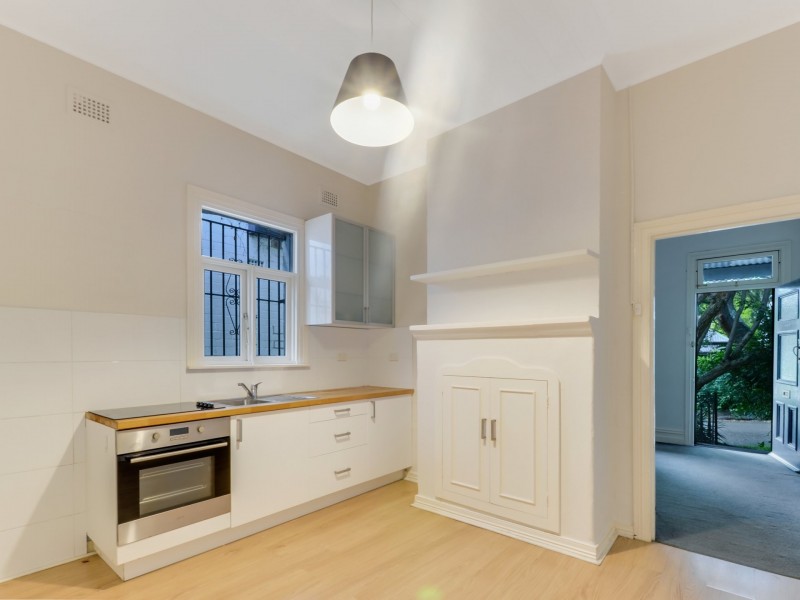 12 Carrington St, Balmain NSW 2041