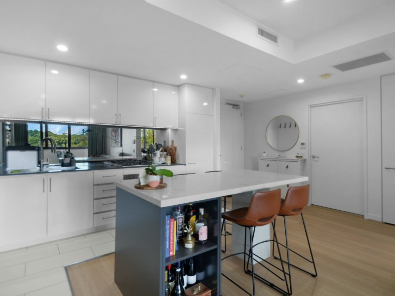 402/10 Waterview Drive, Lane Cove NSW 2066