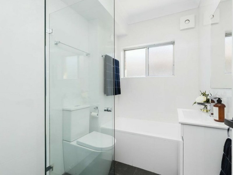 10/108-110 Burns Bay Rd, Lane Cove NSW 2066