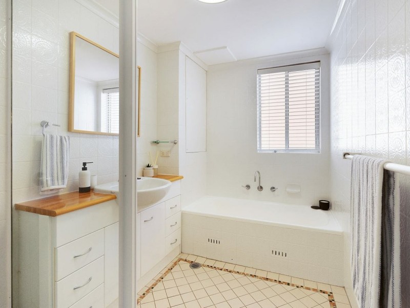 60/302 Burns Bay Road, Lane Cove NSW 2066