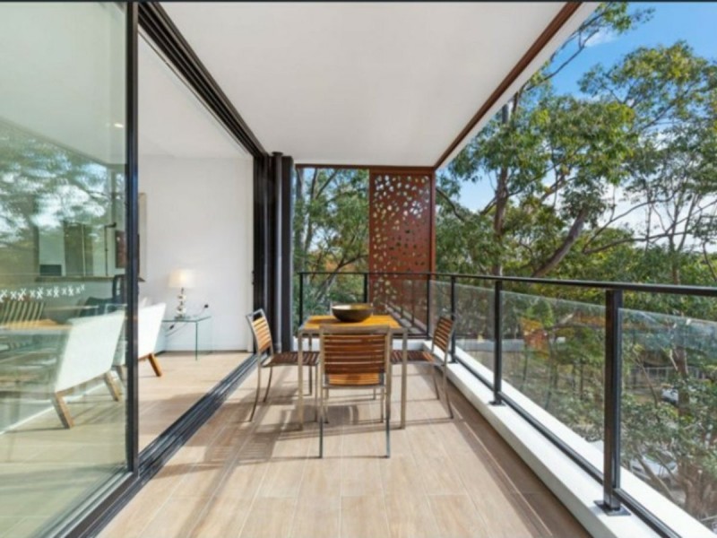 210/5 Birdwood Ave, Lane Cove NSW 2066
