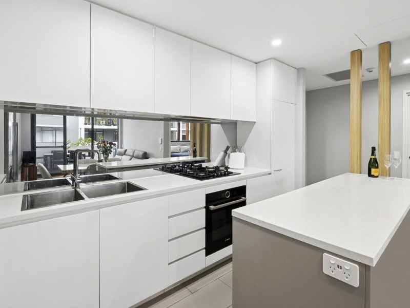 102/11 Waterview Drive, Lane Cove NSW 2066