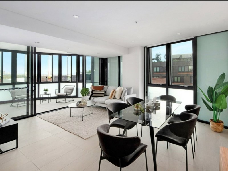 702/2a Wharf Road, Melrose Park NSW 2114