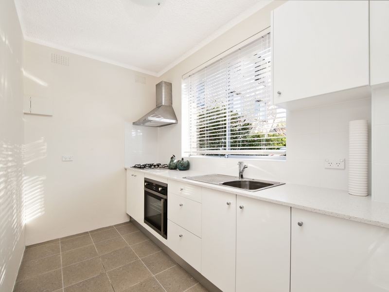 10/83 Burns Bay Road, Lane Cove NSW 2066