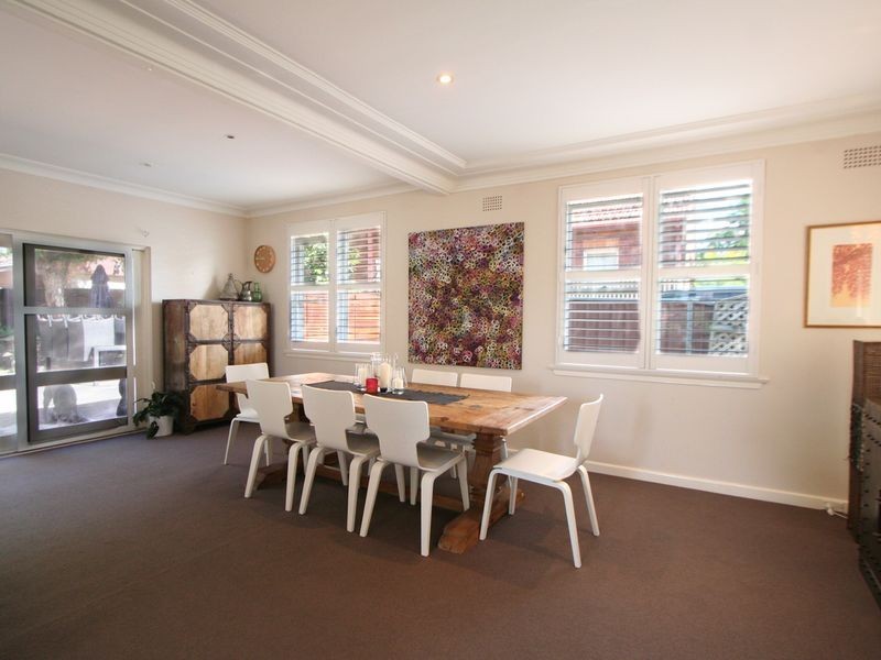 8 Hinkler Cr, Lane Cove NSW 2066