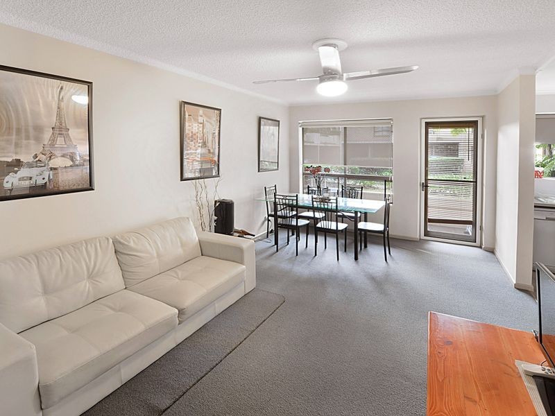 21/130 Burns Bay Rd, Lane Cove NSW 2066