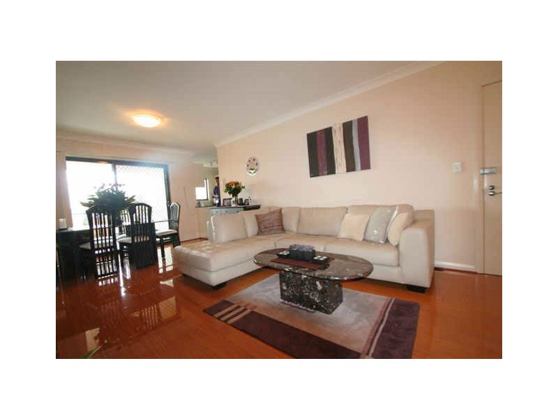 13/4 Taylors Dr, Lane Cove NSW 2066