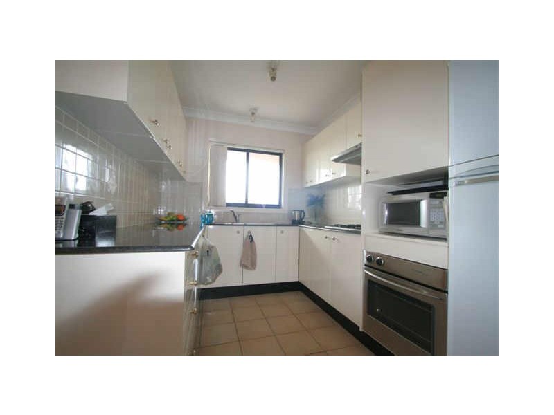 13/4 Taylors Dr, Lane Cove NSW 2066