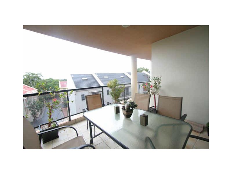 13/4 Taylors Dr, Lane Cove NSW 2066