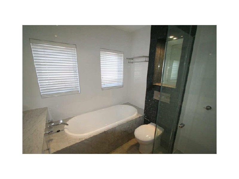 66 Hawthorne Ave, Chatswood NSW 2067