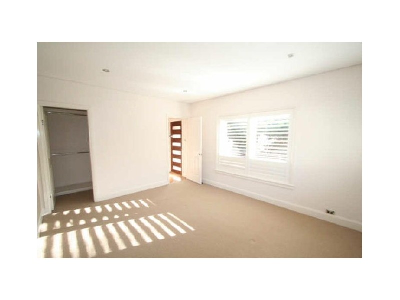 66 Hawthorne Ave, Chatswood NSW 2067