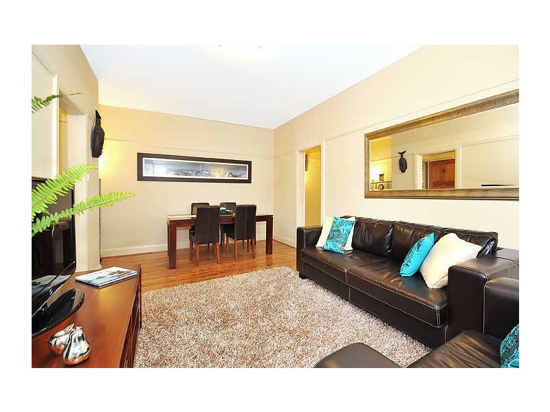 2/10 Commodore Street, Mcmahons Point NSW 2060