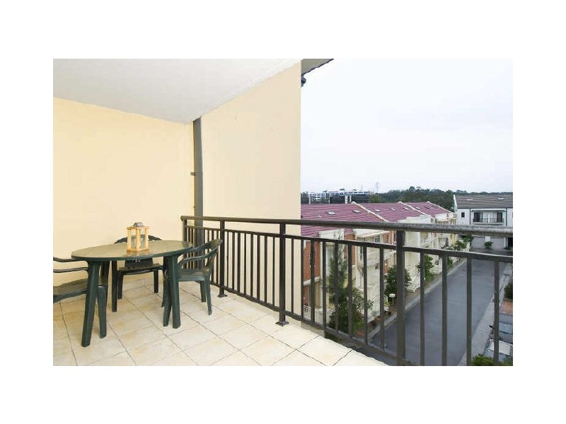 15/47 Walkers Drive, Lane Cove NSW 2066