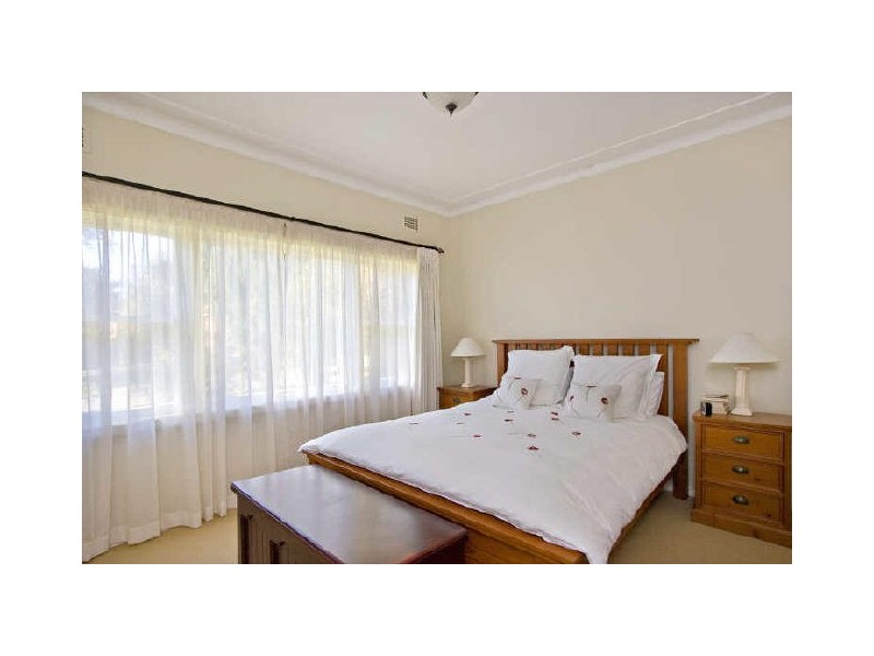 6 Beswick Avenue, North Ryde NSW 2113