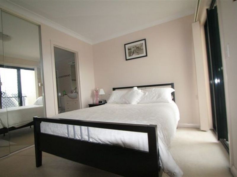 13/4 Taylors Drive, Lane Cove NSW 2066