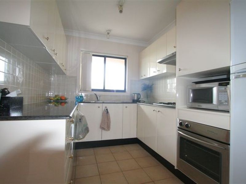 13/4 Taylors Drive, Lane Cove NSW 2066