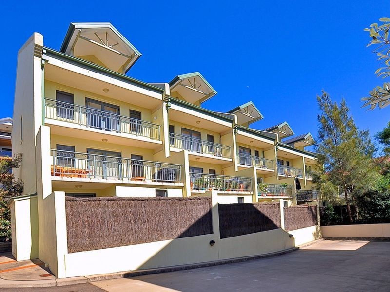 15 Taylors Drive, Lane Cove NSW 2066