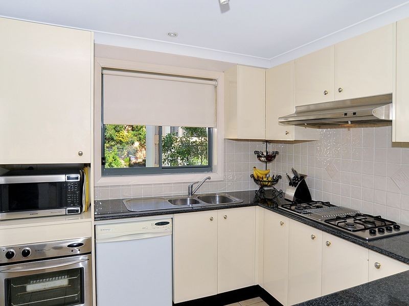 15 Taylors Drive, Lane Cove NSW 2066